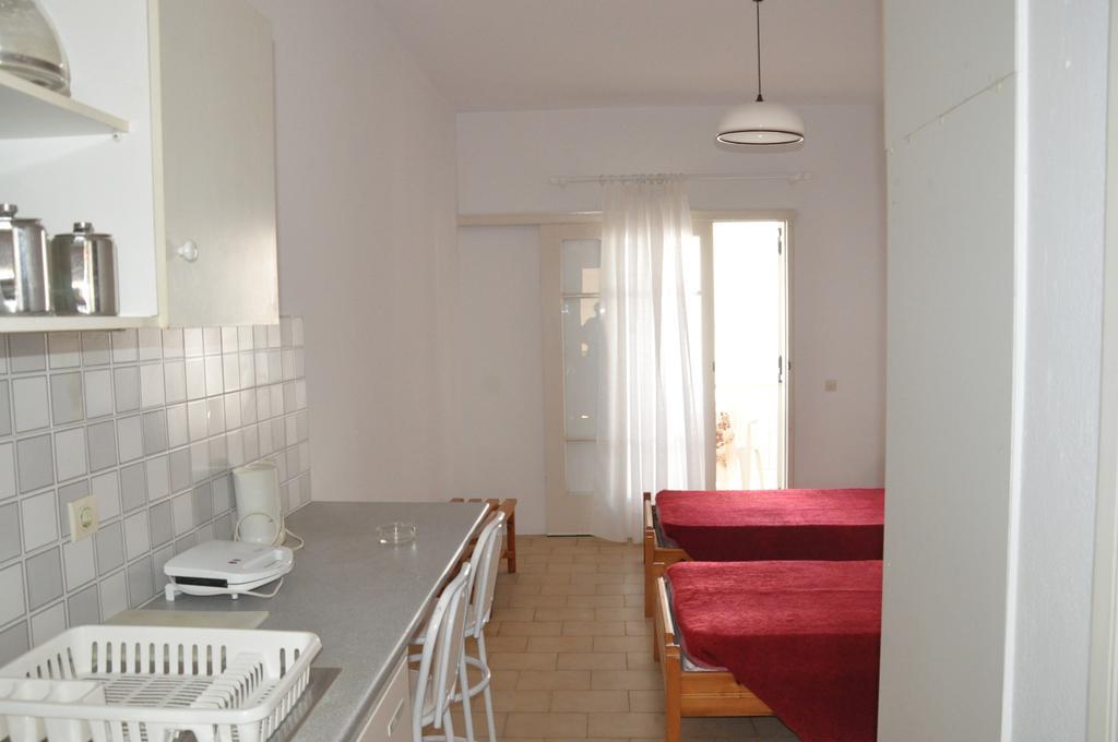 Koskinas Apartments Aharávi Szoba fotó