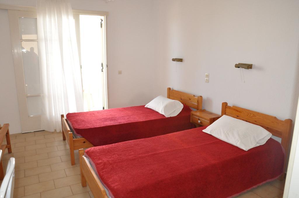 Koskinas Apartments Aharávi Szoba fotó